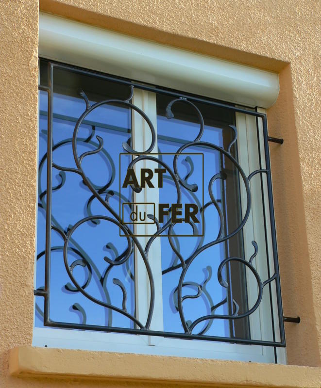 Grille de défense pour fenêtre style art nouveau végétal